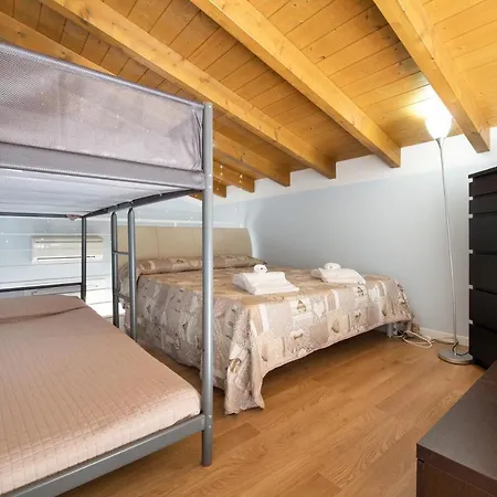 Happy Home Apartment *